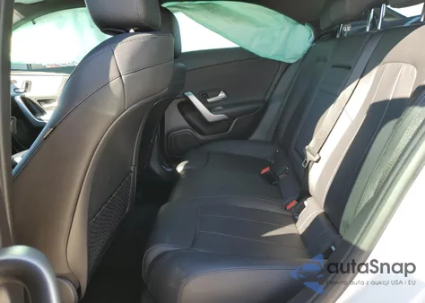 2019 Mercedes-Benz A 220 z USA, uszkodzony, nr VIN WDD3G4EB1KW025182